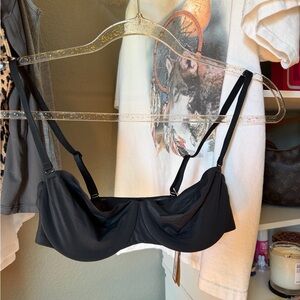 NWT SKIMS smoothing intamtes strapless bra